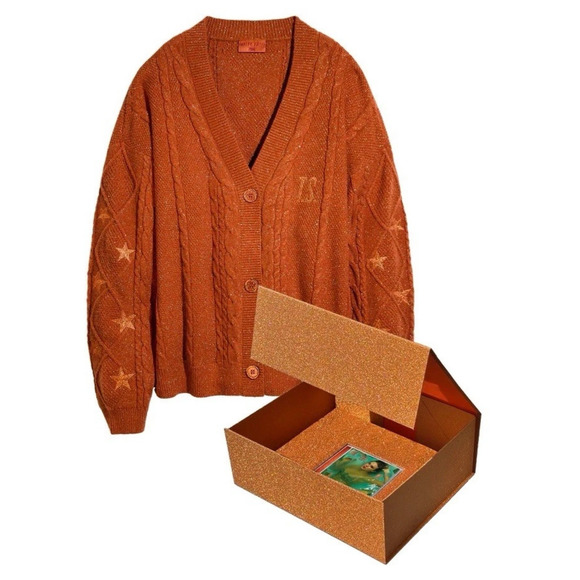 Taylor Swift NWT | The Life of a Showgirl cardigan sweater CD box set | XS/Small - Picture 1 of 4